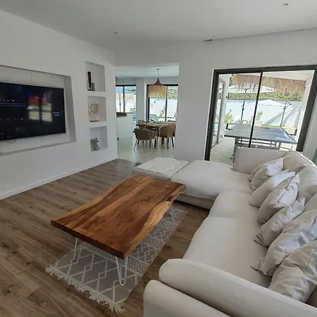 Villa Five Palms